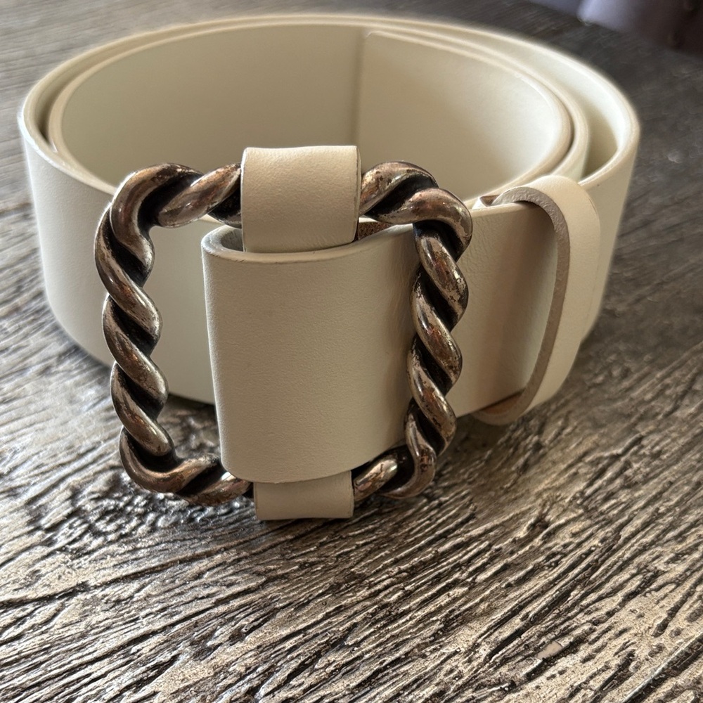 Ba&sh Elegant Off white/Cream  leather Belt with Twisted Metal Buckle